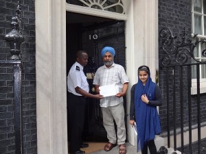 Tanjot Kaur, aged 10, was invited to the door of No 10, to hand over the letter to the Prime Minister’s office.
