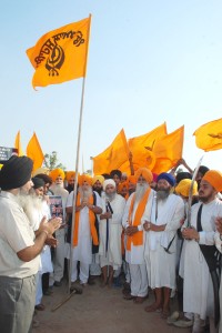 Sikh Leaders saluting Khalistan Flag at Fatehgarh Sahib