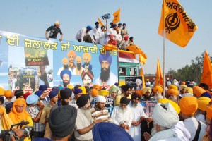 Floats carrying Khalistani banners and photos of Sikh Martyrs was source of attraction.