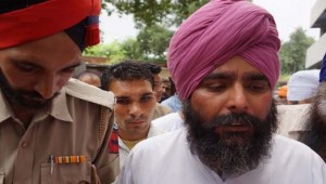 Amritsar Cops cut Sikh Man's beard in custody