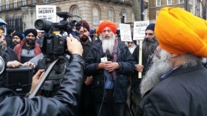 Bhai Amrik Singh, Chairman Sikh Federation UK, addressing the media persons