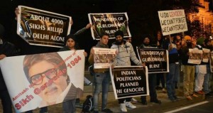 Protest against Amitabh Bachchan at Melbourne, Australia [May 02, 2014]