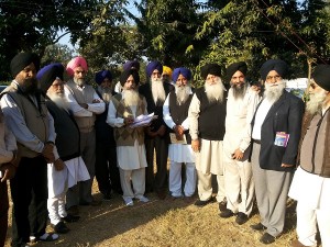 Sikh representatives at G. Amb Sahib (Ajitgarh) [November 29, 2013]